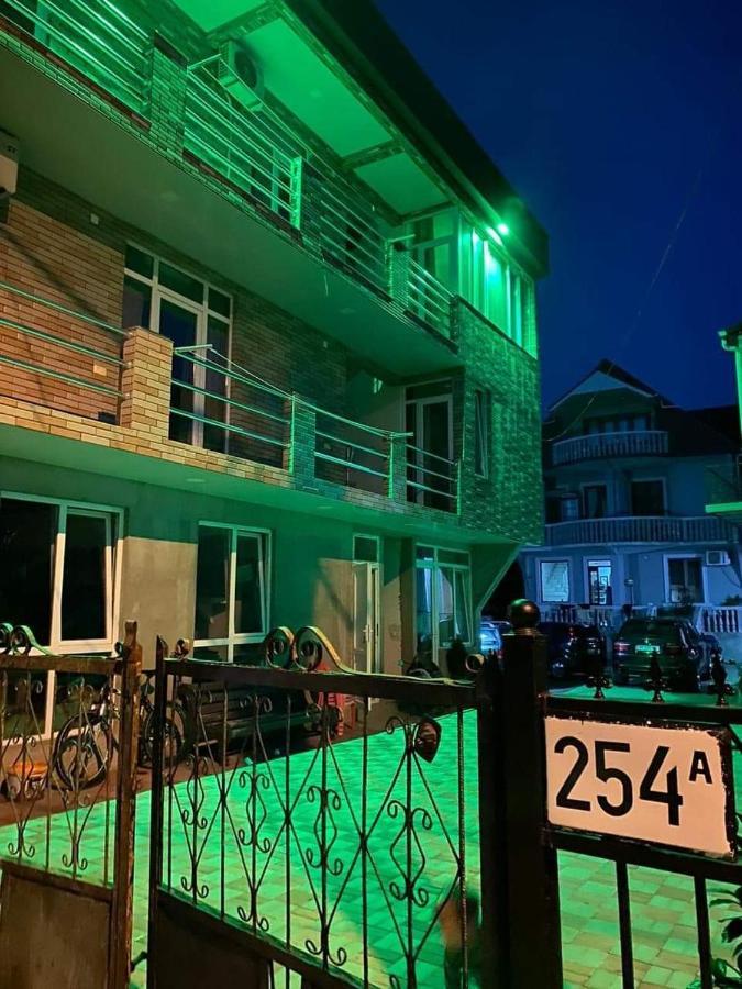 Guest House "Sulo" Kobuleti ภายนอก รูปภาพ