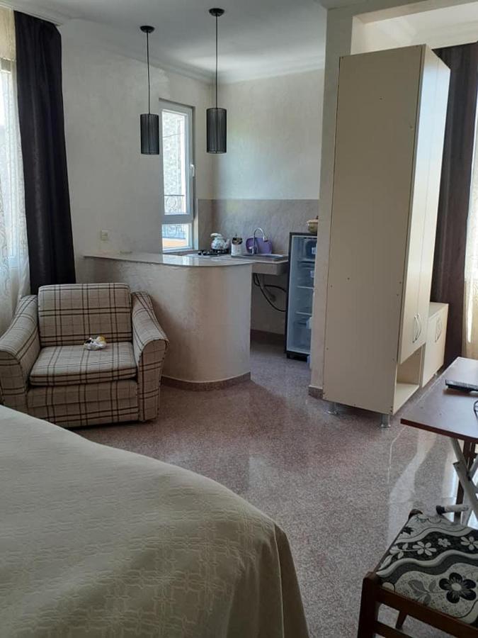 Guest House "Sulo" Kobuleti ภายนอก รูปภาพ