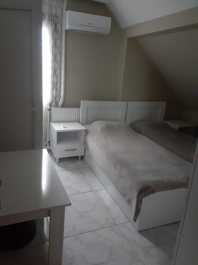 Guest House "Sulo" Kobuleti ภายนอก รูปภาพ